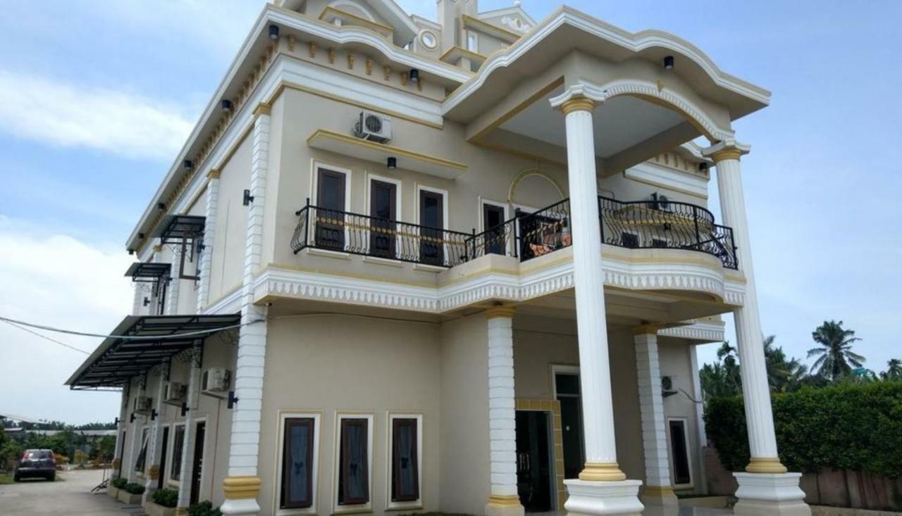 Hotel Grand Family Sungairampah Exteriér fotografie